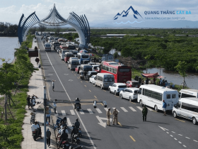 How to Avoid Traffic at Cat Ba Ferry During Peak Season