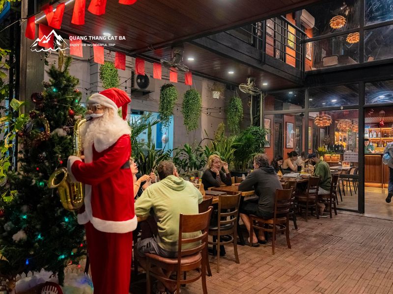 Casa Bonita 2 Restaurant in Cat Ba 2