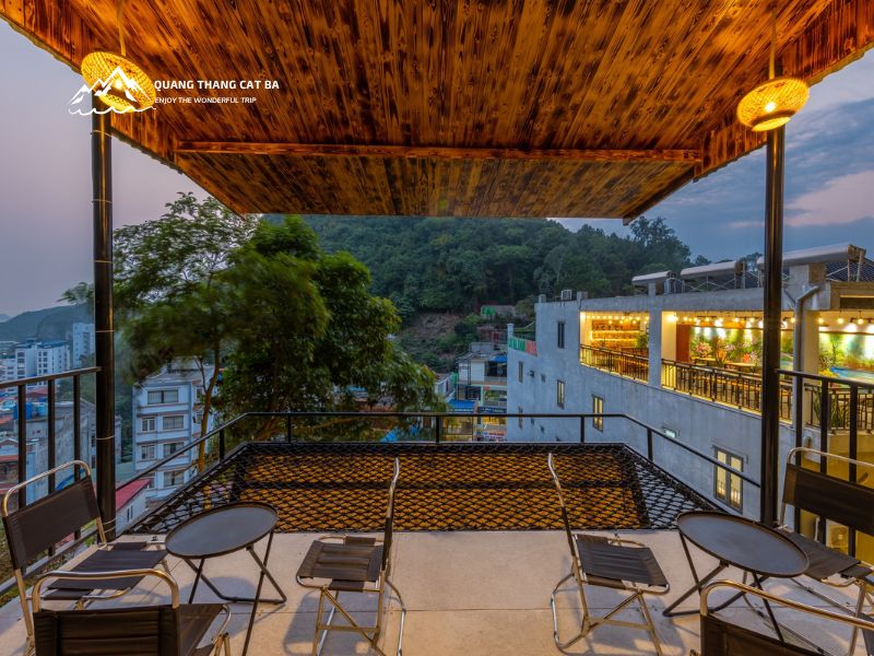 Rooftop Bar & Restaurant