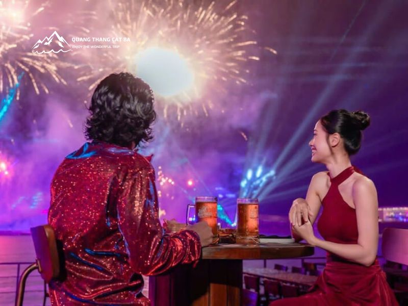 Tầm view ra vịnh Lan Hạ từ Sun Bavaria Cát Bà 