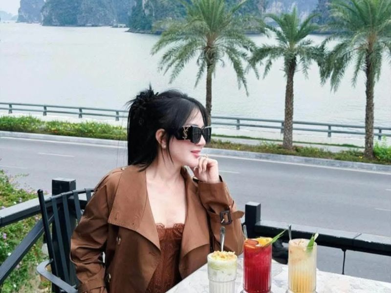  Bayside Coffee Ha Long 1