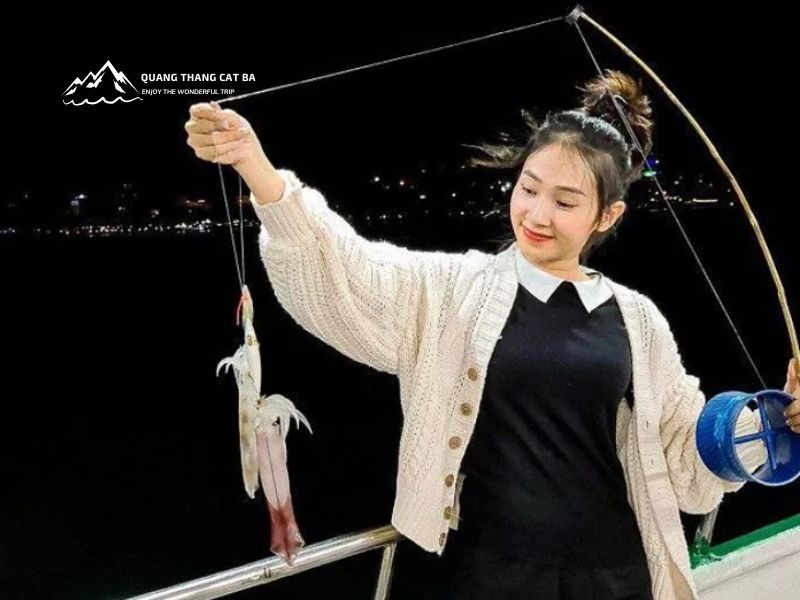 Câu mực đảo Quan Lạn