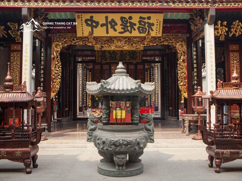 Ba Thien Hau Temple 2