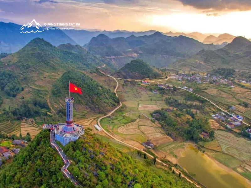 Lung Cu Flag Point
