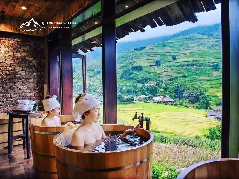 Tắm lá dao đỏ