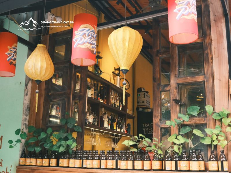 Cat Ba Langur’s House là một trong những điểm đến yêu thích của du khách khi đến Cát Bà