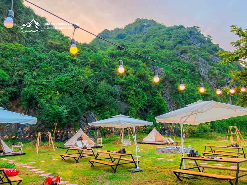 Tsunami Café & Camping