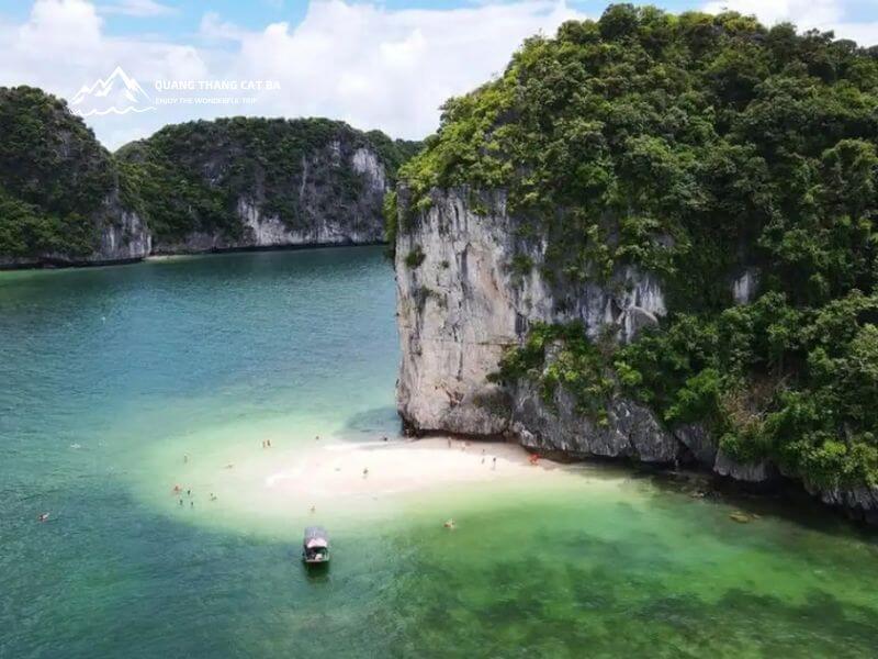 hidden beach on lan ha bay