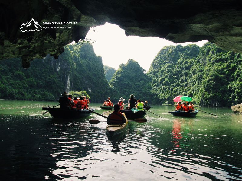 Hang Luồn là 1 địa điểm thú vị không thể bỏ qua