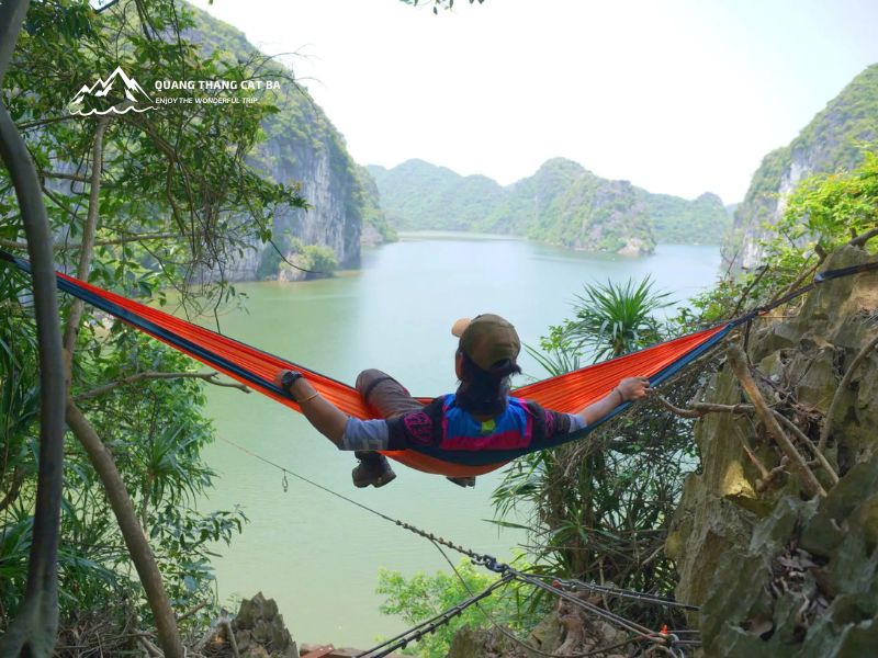 Chilling at Hang Vem Lake