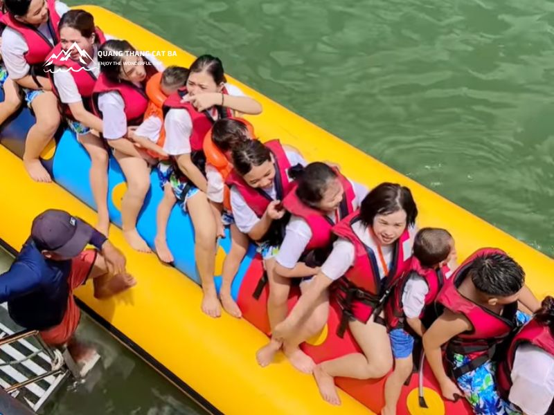 Phao chuối Vịnh Lan Hạ
