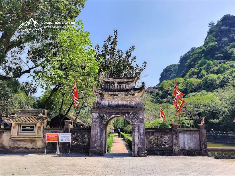 Temple of King Dinh Tien Hoang