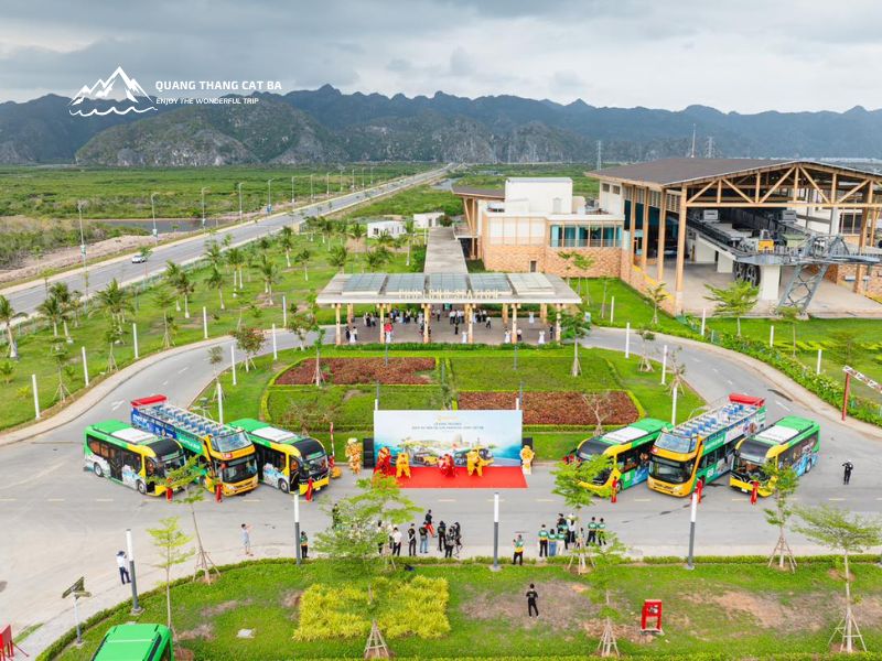 Xe Bus điện Cát Bà