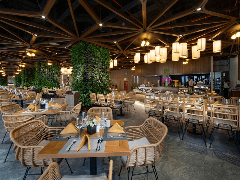 Flamingo Lan Ha Restaurant