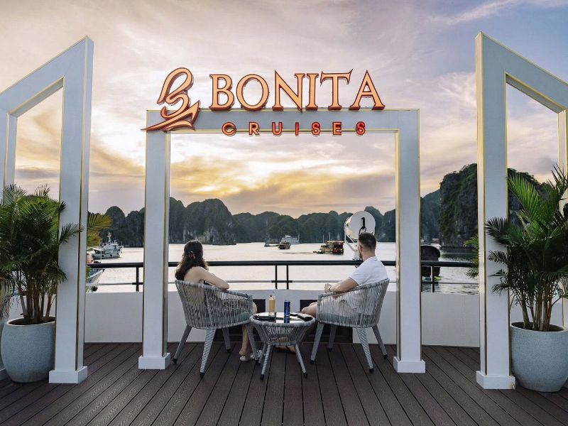  Tour hoàng hôn vịnh Lan Hạ SUNSET VIP trên du thuyền Bonita 4 sao 