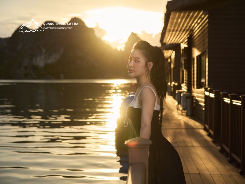 Sunrise on Lan Ha Bay