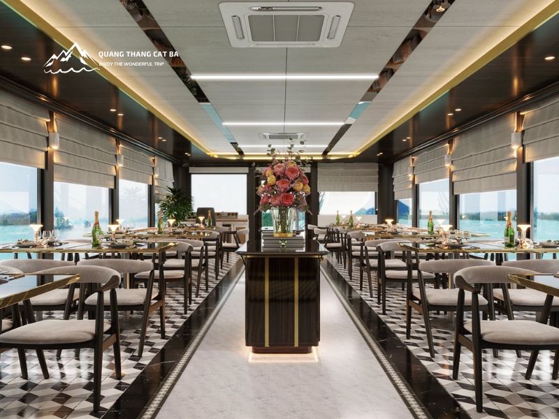 Khu vực nhà hàng tại Seadream Cruise vịnh Lan Hạ