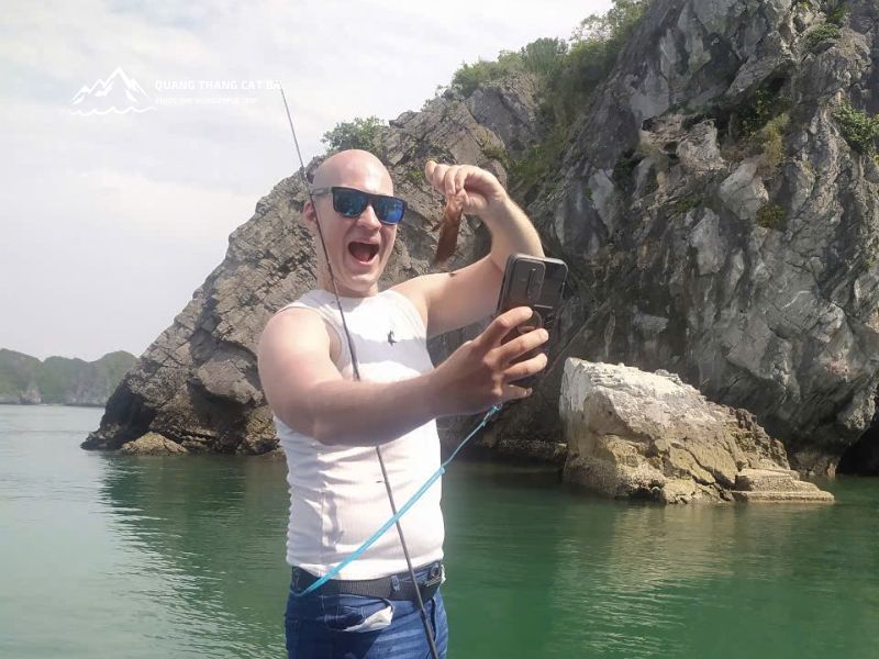 Fishing Lan Ha Bay
