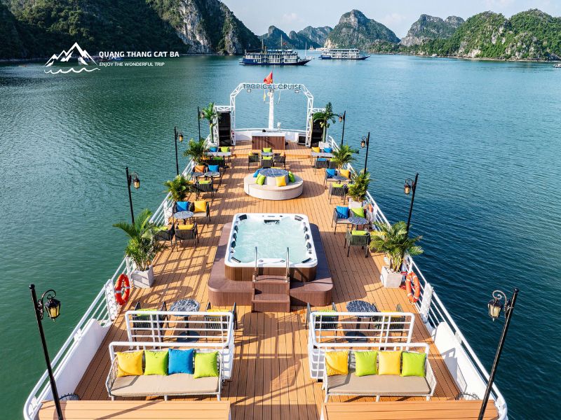 The upper deck of the 5-star cruise