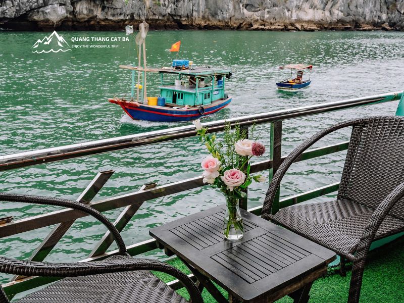 Lan Ha Bay - Ha Long Bay day tour