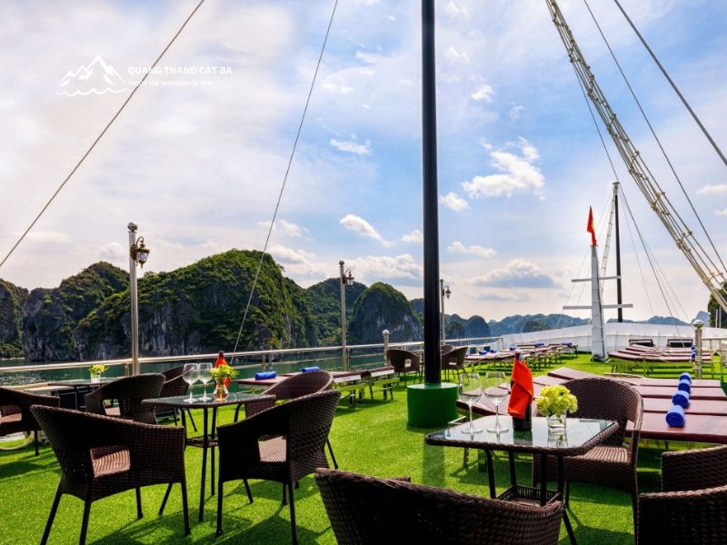 Venezia Cruise Top Deck