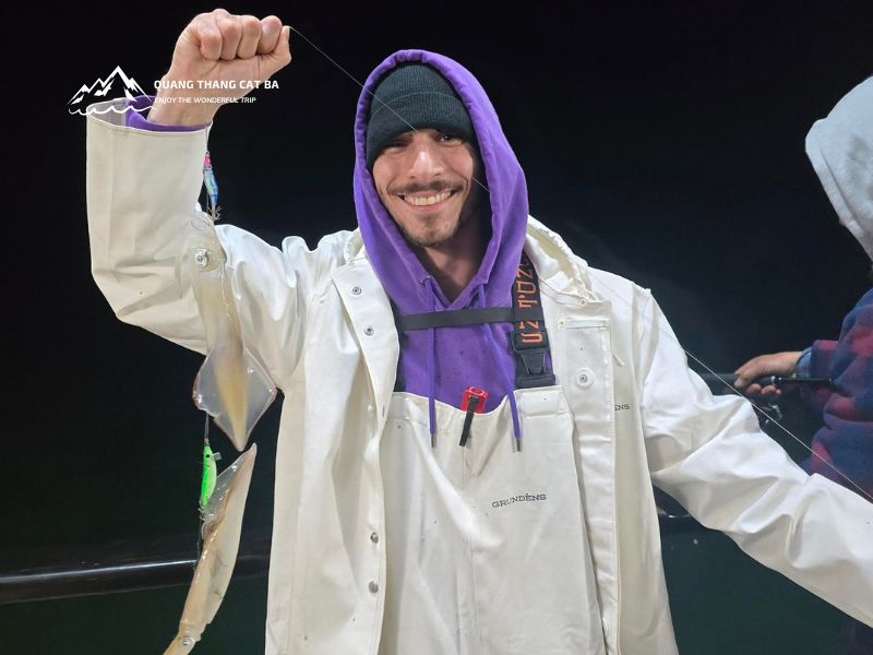 Night squid fishing