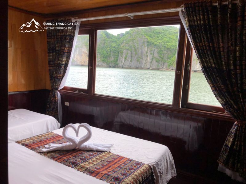 Room at Lan Ha Bay Private Cruise