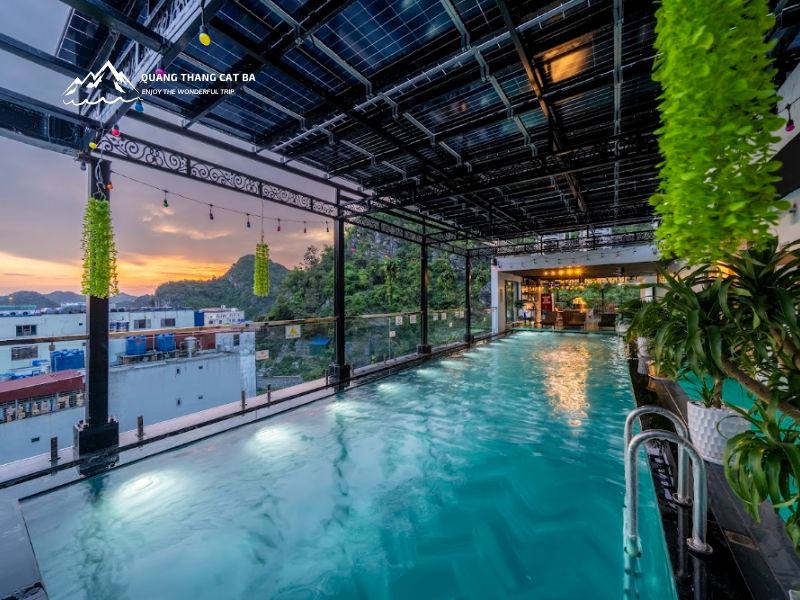 Bể bơi khách sạn Cát Bà Vista hotel