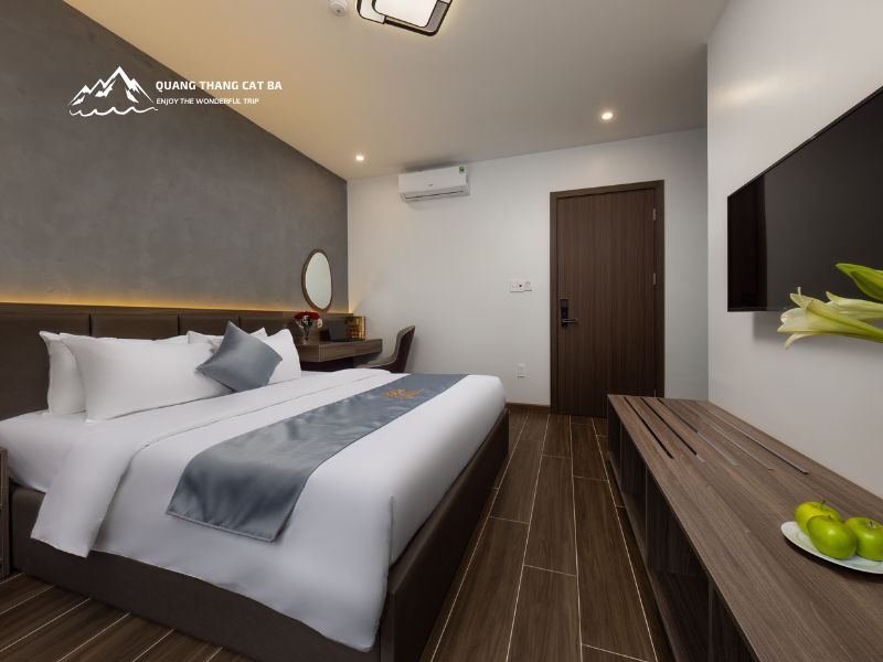 Superior Wistaria Hotel Cat Ba