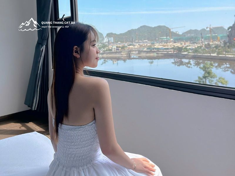 Check-in at ChuHi Hotel Cat Ba