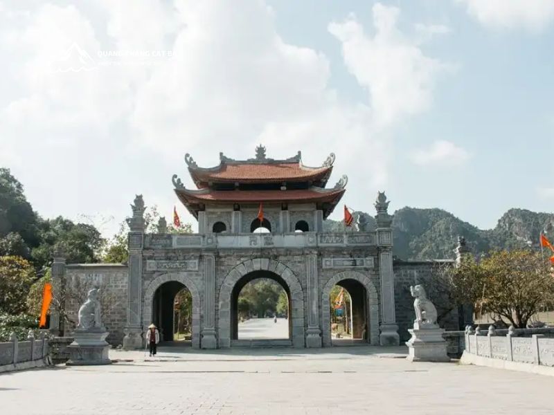 Cố đô Hoa Lư