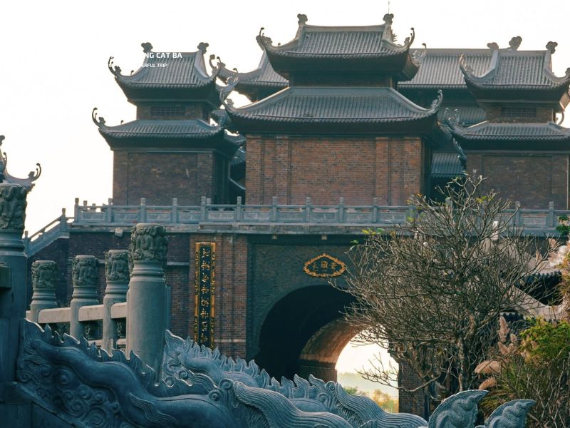 Kiến trúc tại Thung Ui